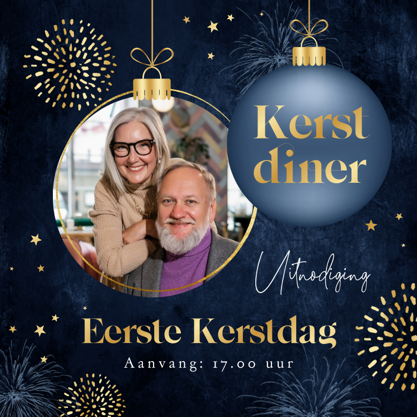 Kerstkaarten - Uitnodiging kerstdiner kerstbal vuurwerk sterren foto goud