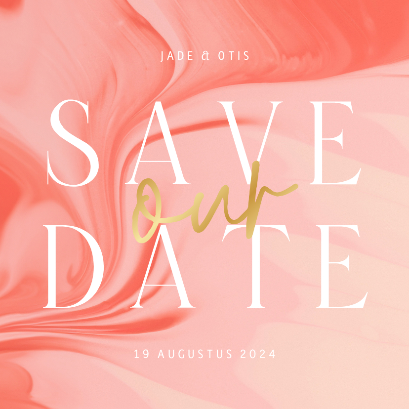 Trouwkaarten - Hippe save the date kaart satijnlook in roze met goudfolie